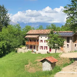 Dimora Grotta Azzurra , Tiago Italia
